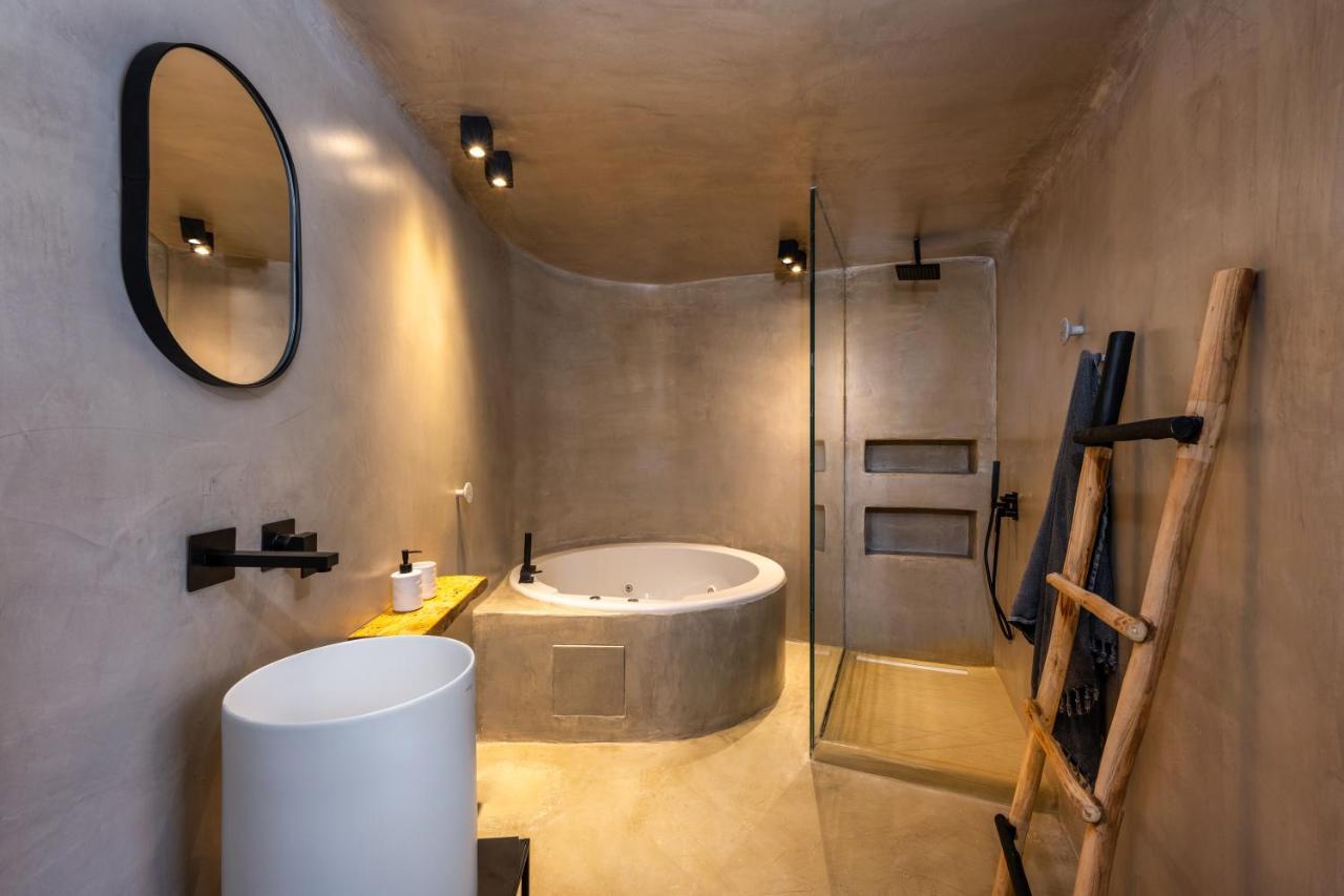 Iota Monocave By Thireon Villa Oía Exteriör bild