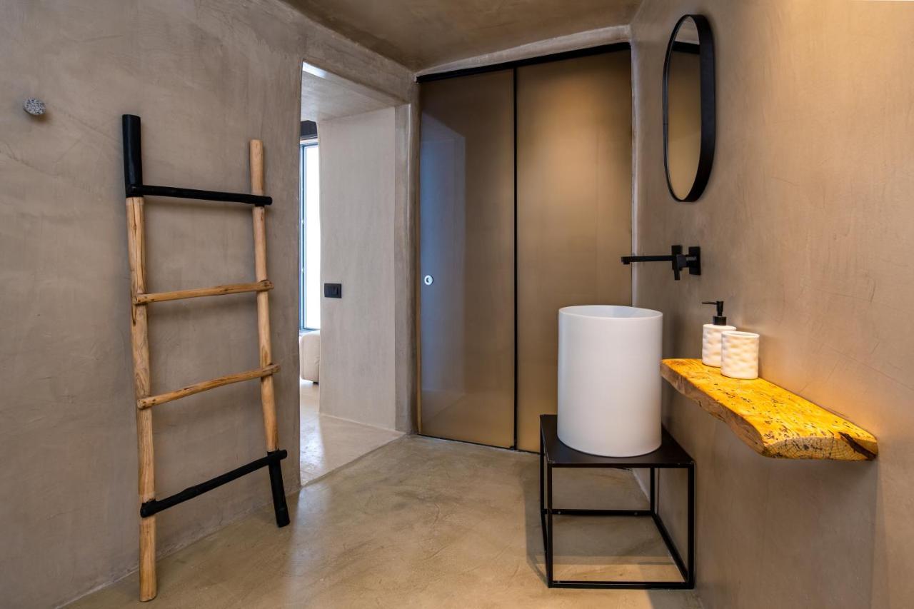 Iota Monocave By Thireon Villa Oía Exteriör bild